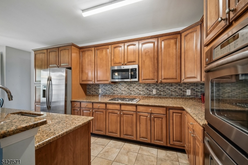 Four Season at Great Notch - Residential