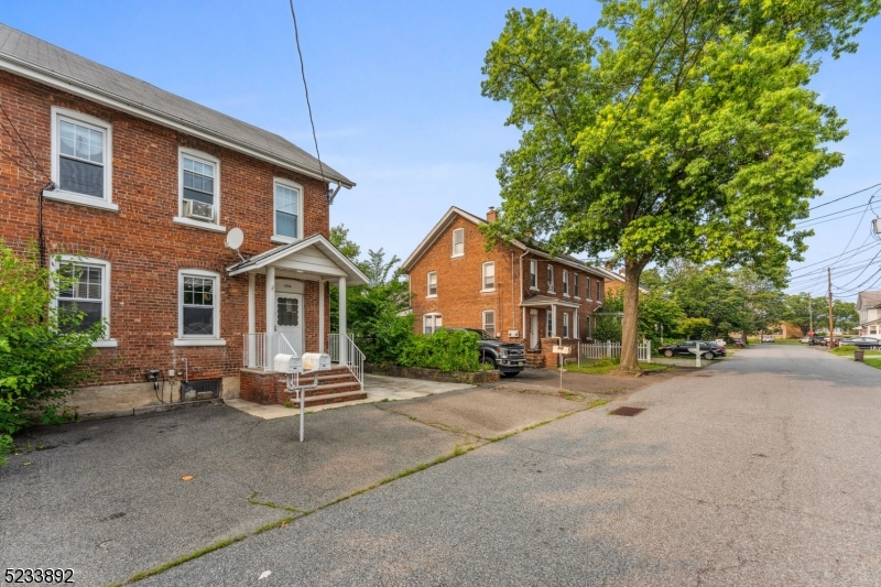 155 Ford St A