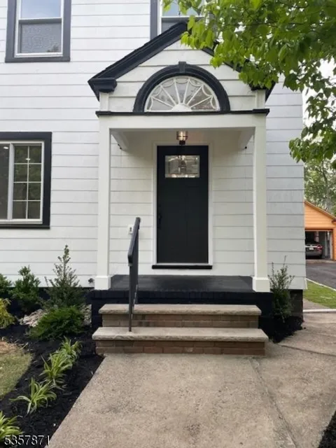 MLS: 3963117