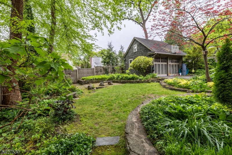 12 Mountain Ave - Photo 4