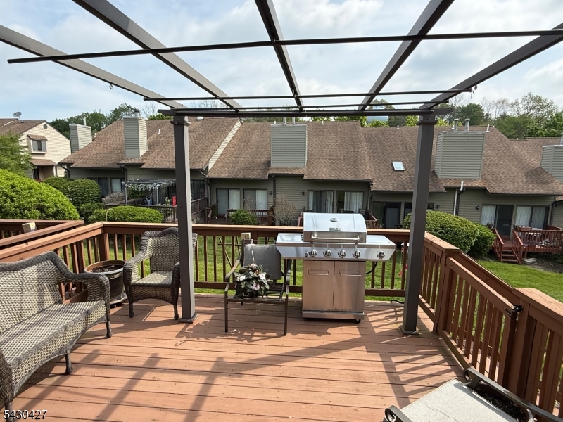 HAMPTON COMMONS - Residential