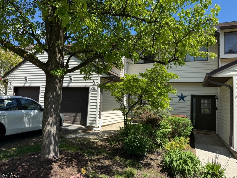 HAMPTON COMMONS - Residential