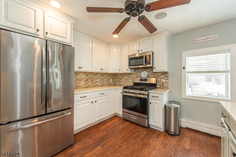 Fayson Lakes - Residential