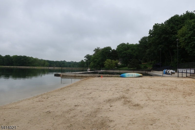 Fayson Lakes - Residential