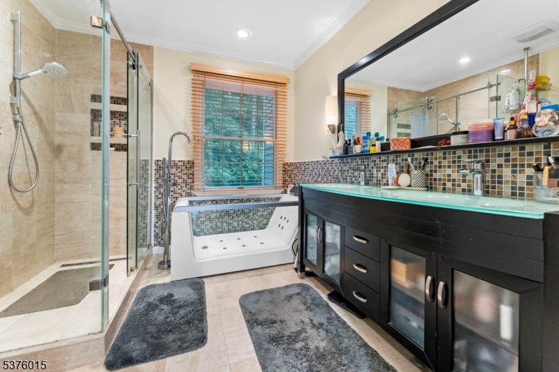 Knollcrest - Residential Lease