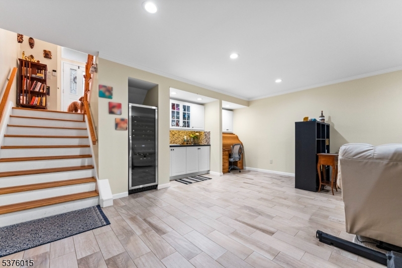 Knollcrest - Residential Lease