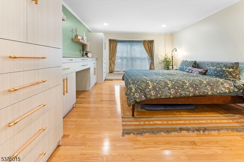 Knollcrest - Residential Lease