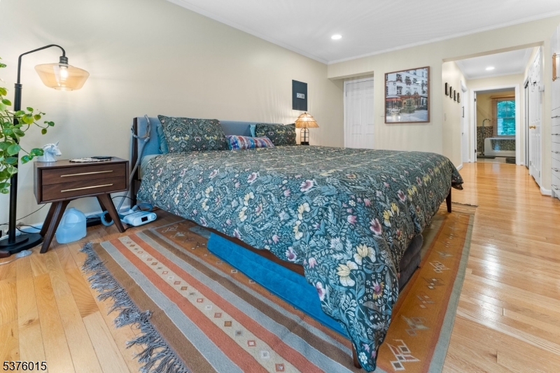 Knollcrest - Residential Lease