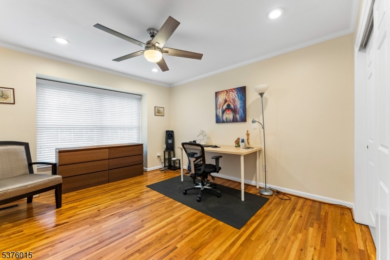 Knollcrest - Residential Lease