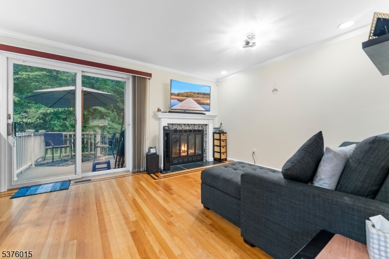 Knollcrest - Residential Lease