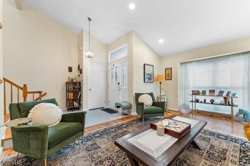 Knollcrest - Residential Lease