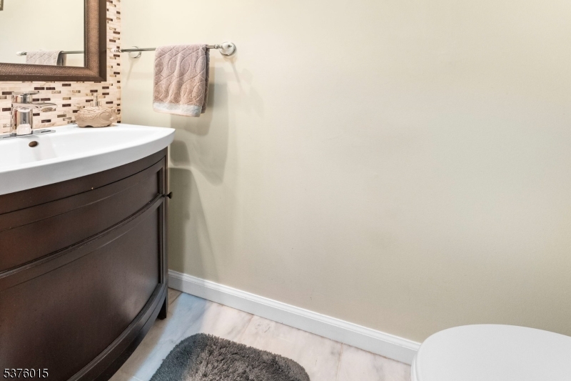 Knollcrest - Residential Lease