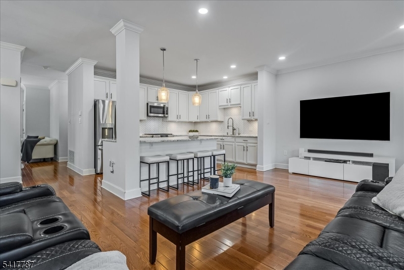 170 Madison Avenue - Residential