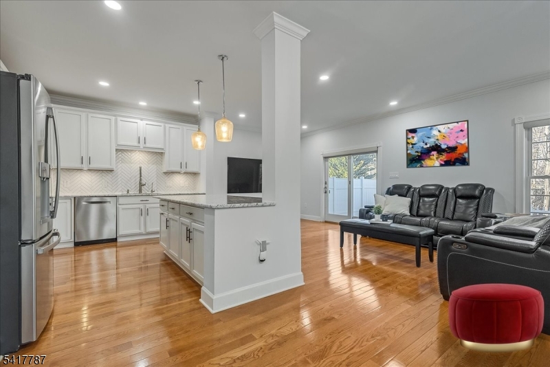 170 Madison Avenue - Residential