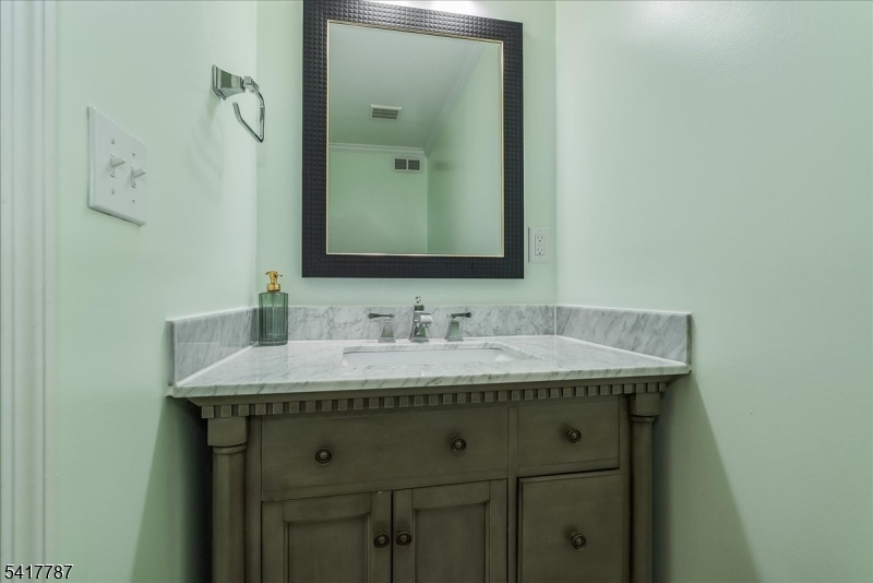 170 Madison Avenue - Residential