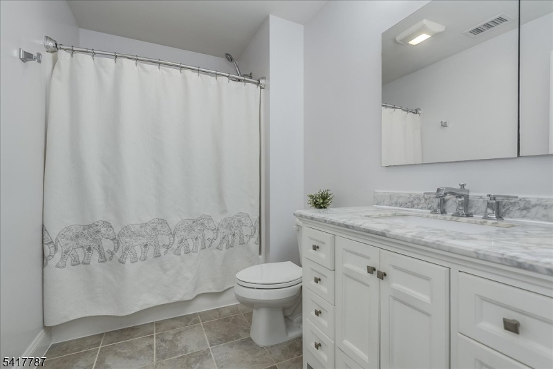 170 Madison Avenue - Residential