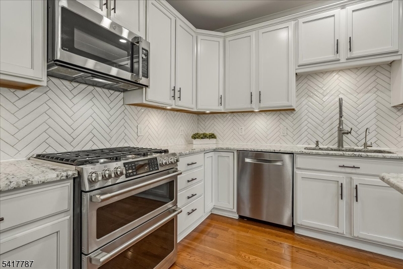 170 Madison Avenue - Residential