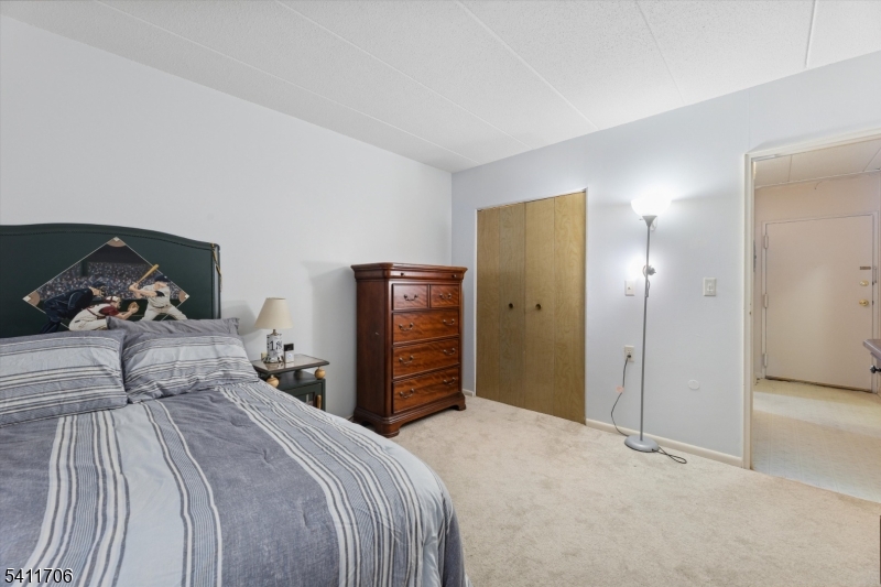 Putnam House Condominiums - Residential