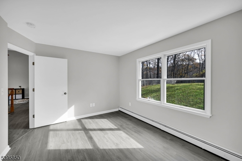 UPPER GREENWOOD LAKE - Residential