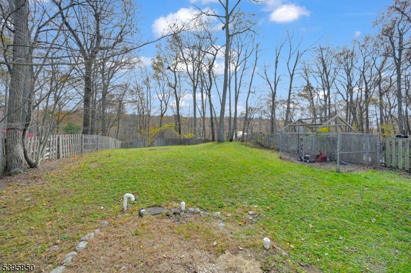 UPPER GREENWOOD LAKE - Residential