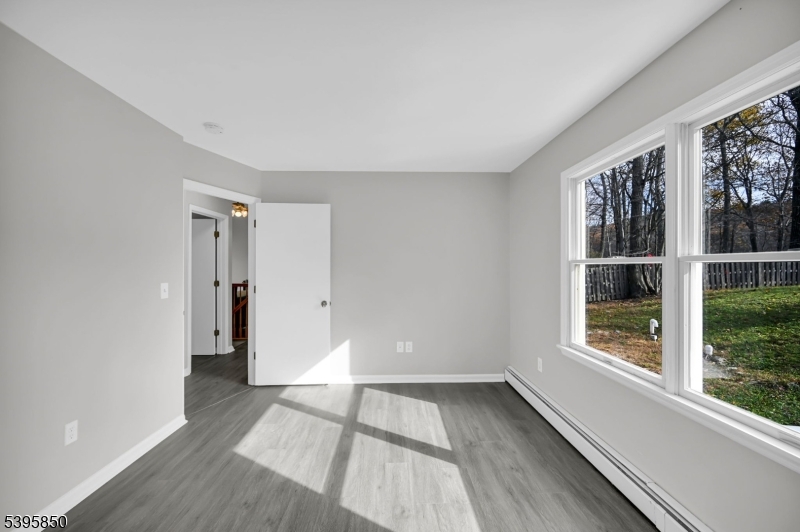 UPPER GREENWOOD LAKE - Residential