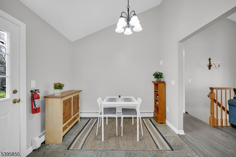 UPPER GREENWOOD LAKE - Residential