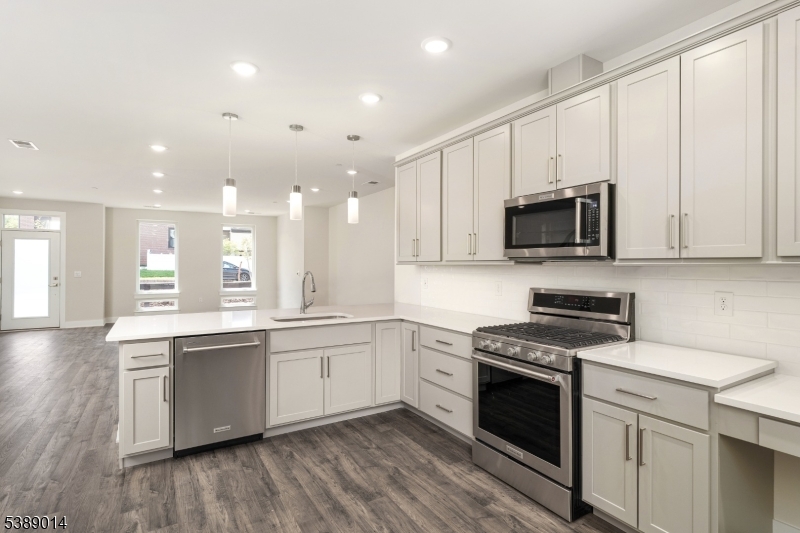 Villas at Montgomery Cross - Residential