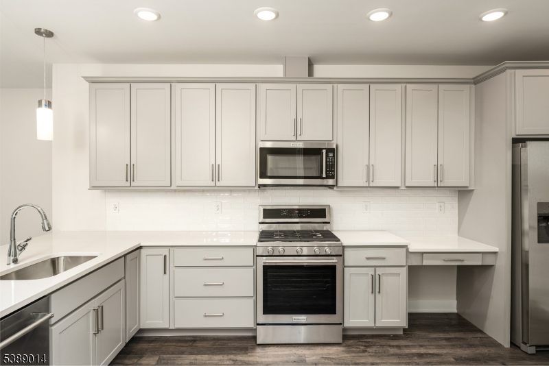 Villas at Montgomery Cross - Residential