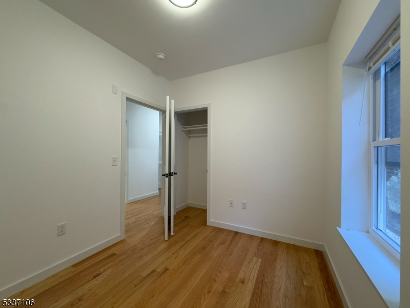 James St Historic District - Residential Lease