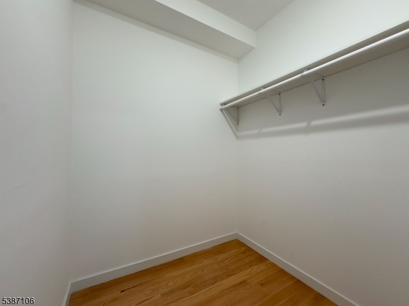 James St Historic District - Residential Lease