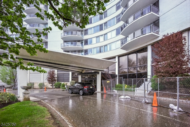 Claridge 1 - Residential