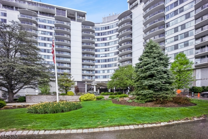 Claridge 1 - Residential