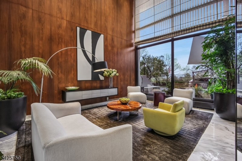 Claridge 1 - Residential