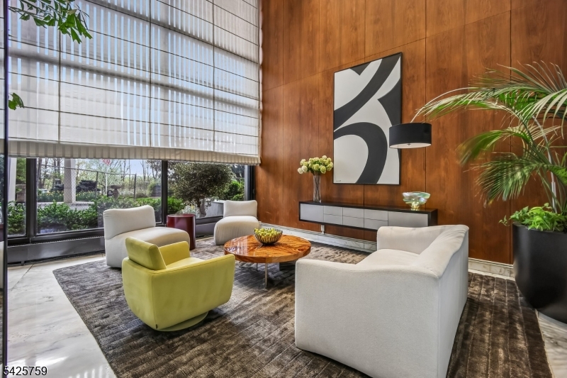 Claridge 1 - Residential