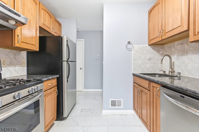 Village Commons - Residential Lease