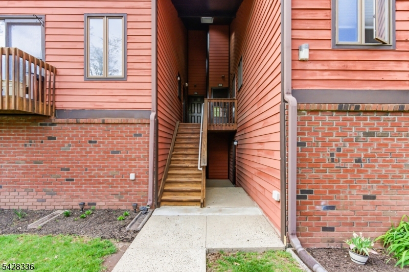 Village Commons - Residential Lease