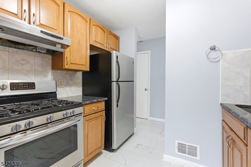 Village Commons - Residential Lease