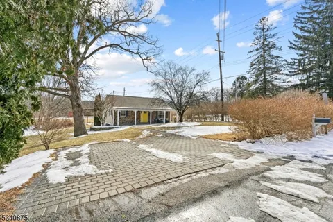 MLS: 3948184