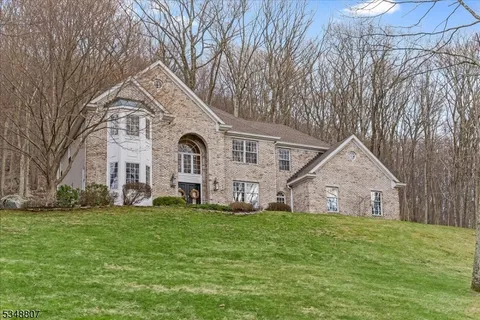 10 Rocky Glen Way, Tewksbury Twp., NJ 08833 - MLS#: 3955639
