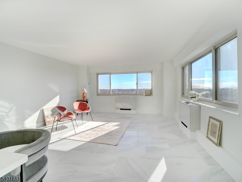 Harrison Park Towers - Residential