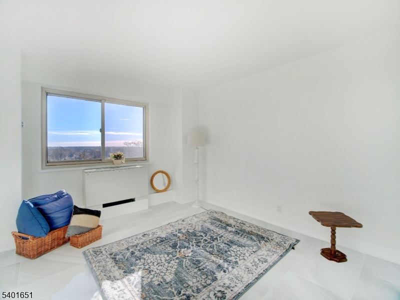 Harrison Park Towers - Residential