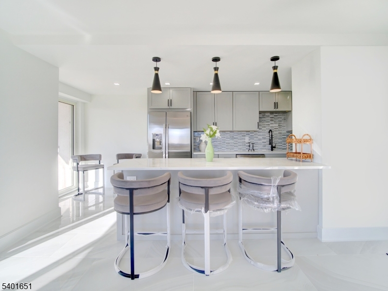 Harrison Park Towers - Residential