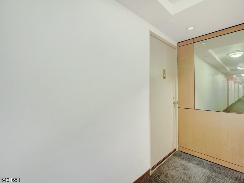 Harrison Park Towers - Residential