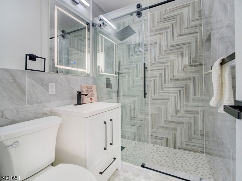 Harrison Park Towers - Residential