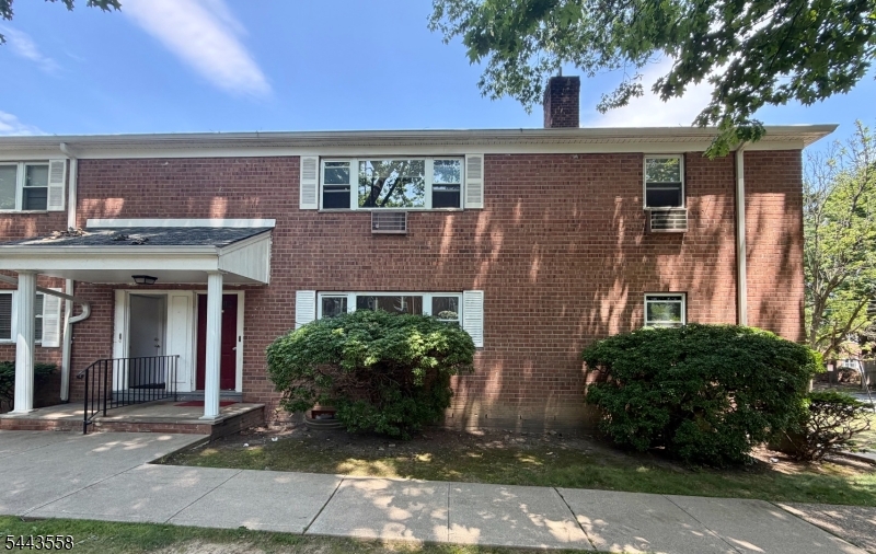 Photo 1 of 17 — 2467 State Rt10 BLDG 14-1B 1B, Parsippany-Troy Hills Twp., NJ 07950