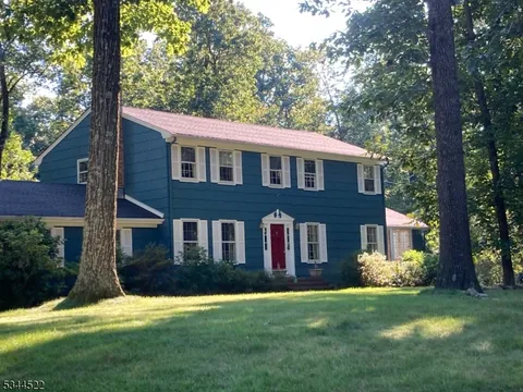MLS: 3951206