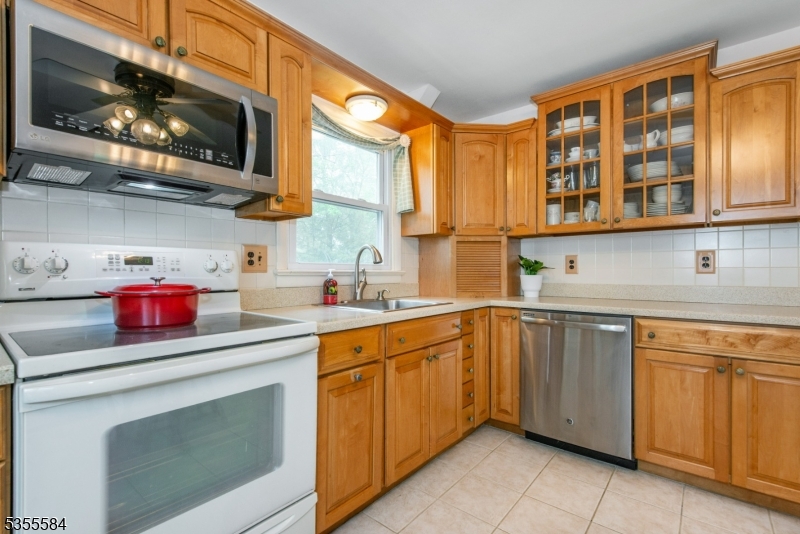 Cliffwood Lake - Residential