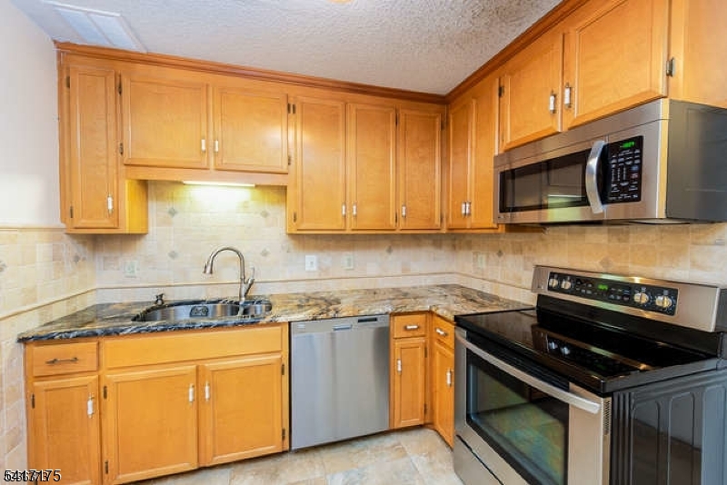 Heritage Lakes - Residential