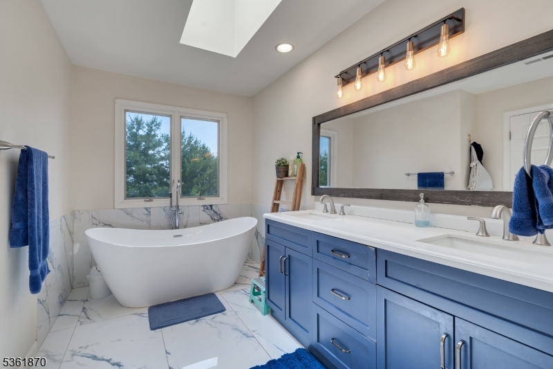 Longview - Residential Lease