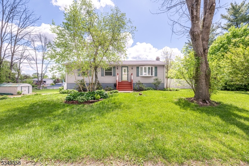 Vernon Twp., New Jersey 07418, United States, 3 Bedrooms Bedrooms, ,2 BathroomsBathrooms,Residential,Pending,126557